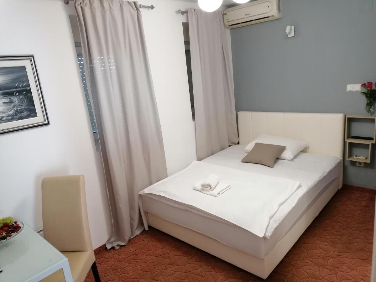 Hotel Garny Pleso Велика Горица Екстериор снимка