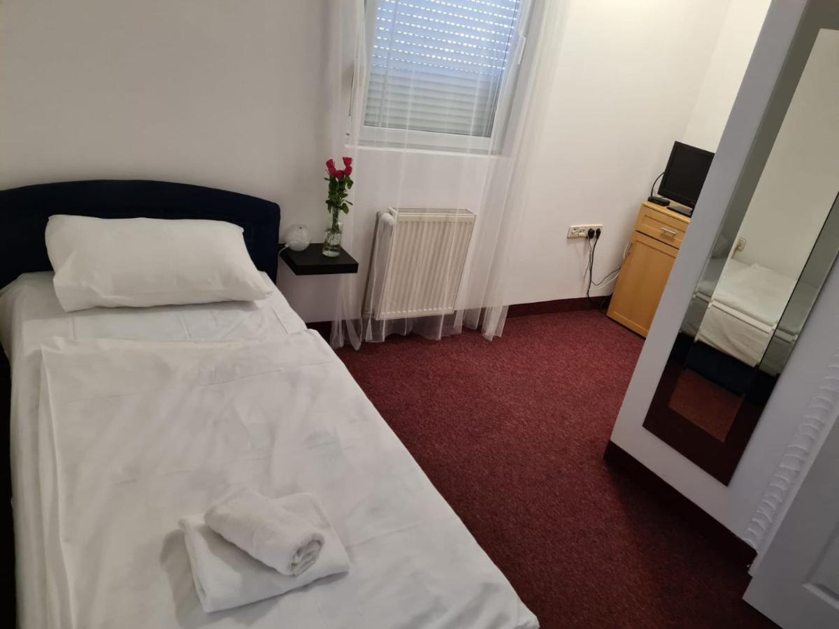 Hotel Garny Pleso Велика Горица Екстериор снимка