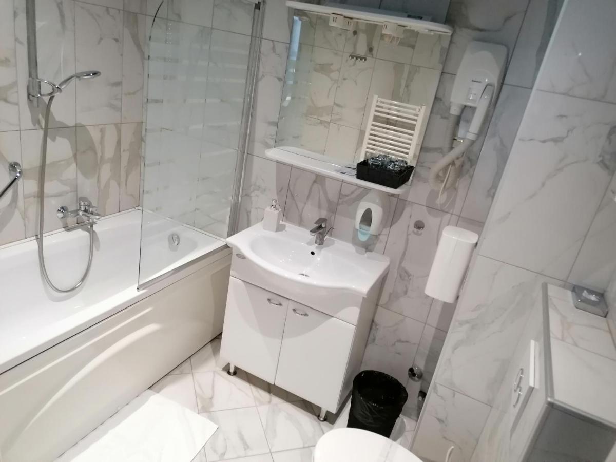 Hotel Garny Pleso Велика Горица Екстериор снимка
