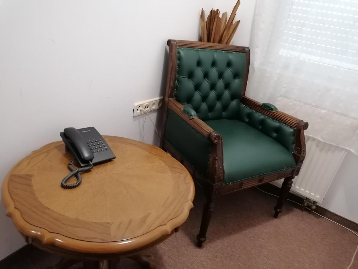 Hotel Garny Pleso Велика Горица Екстериор снимка