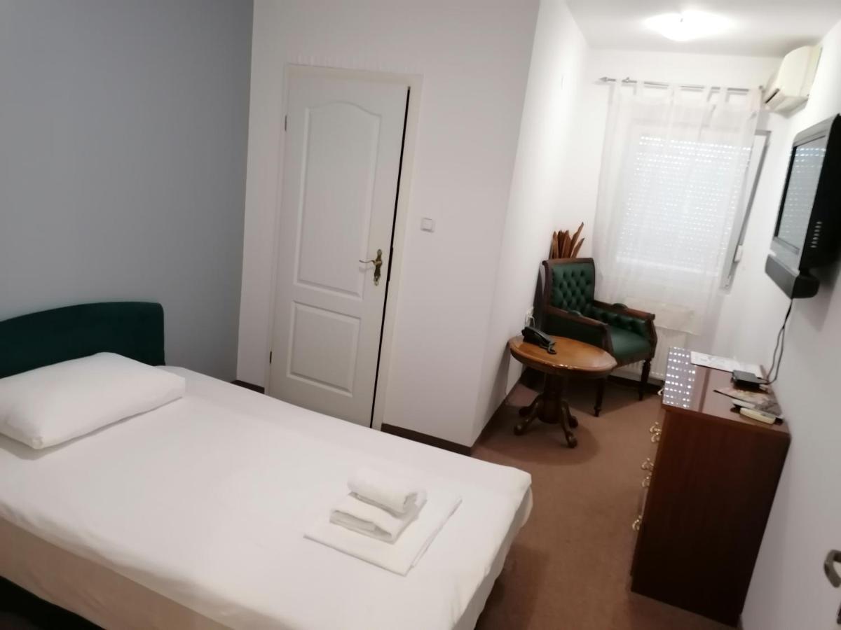 Hotel Garny Pleso Велика Горица Екстериор снимка