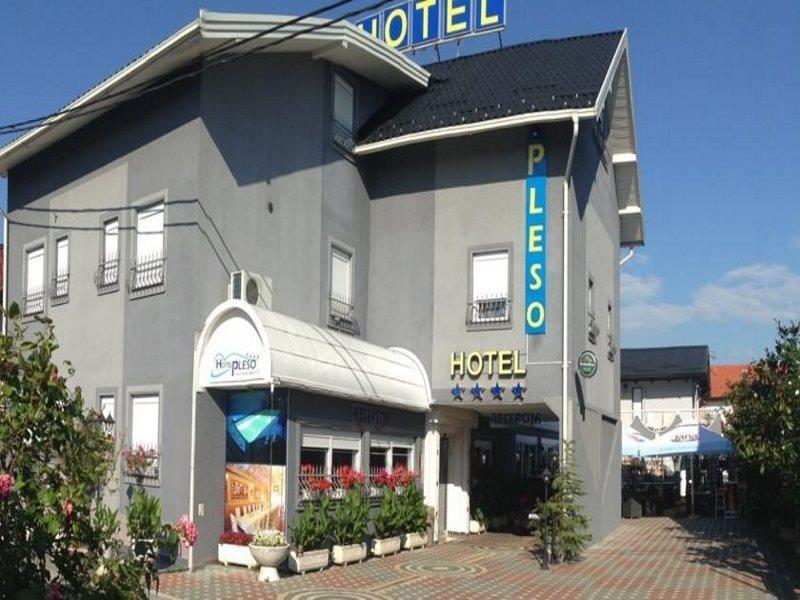 Hotel Garny Pleso Велика Горица Екстериор снимка