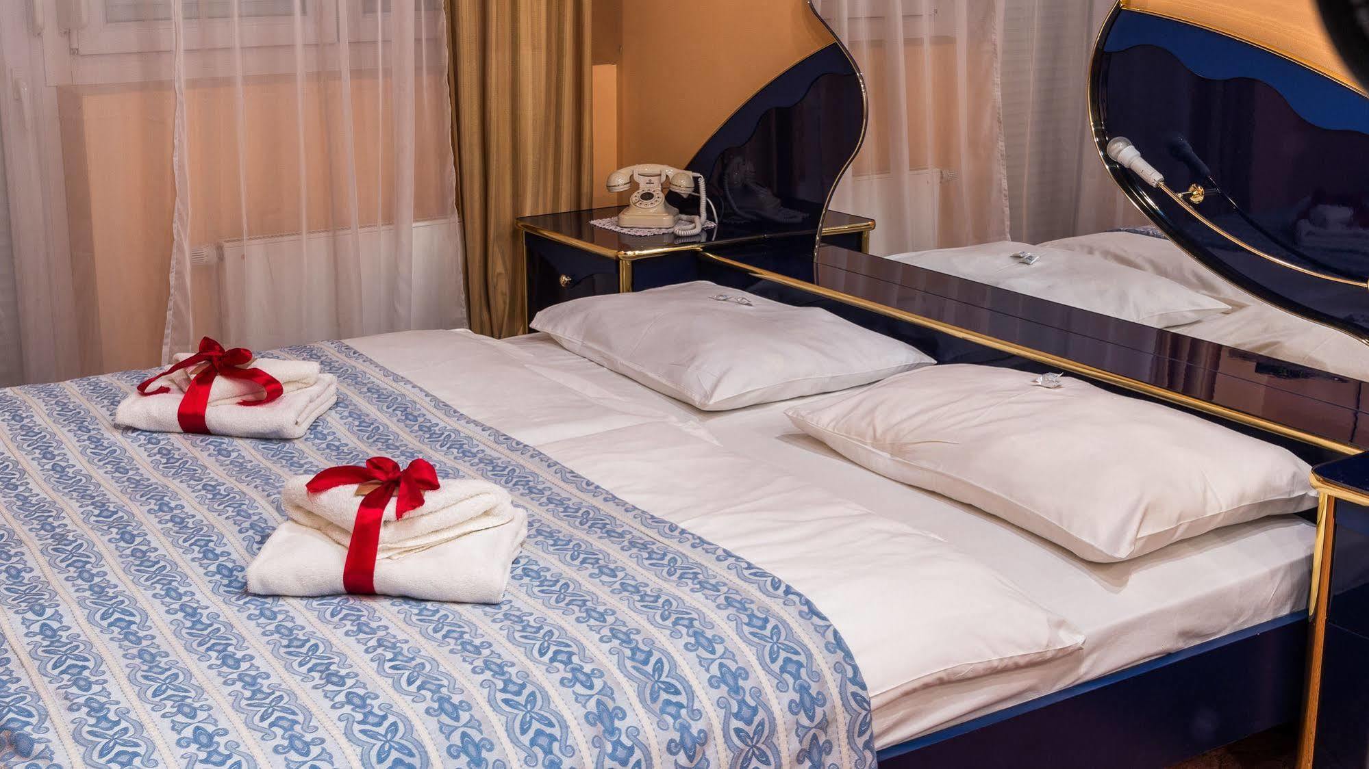 Hotel Garny Pleso Велика Горица Екстериор снимка